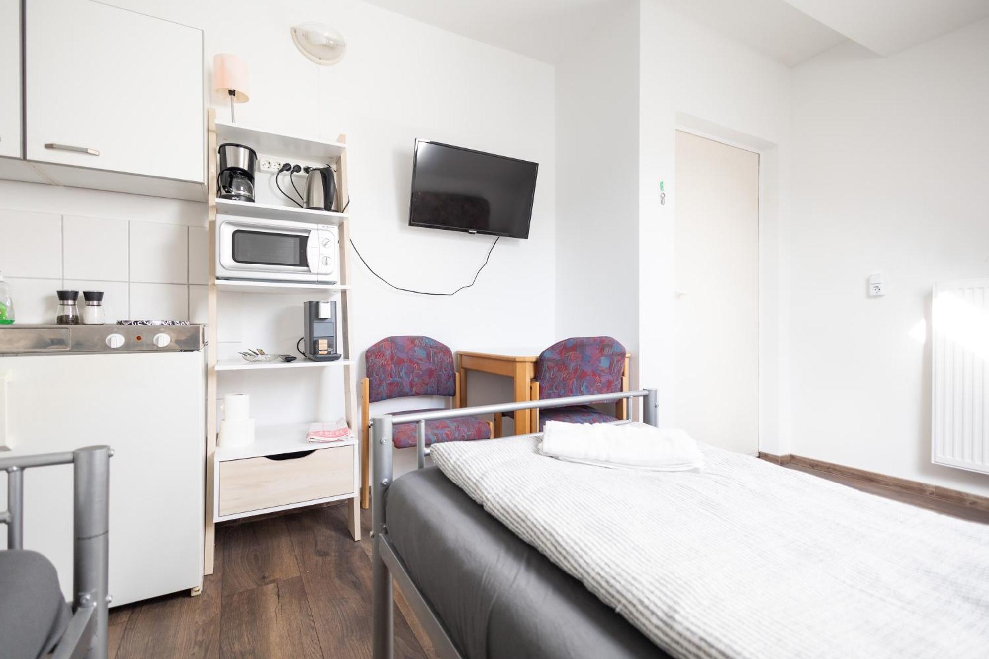 Apartmenthaus Am Waldrand- Kueche - Fruehstueck - Balkon Wildemann Eksteriør billede