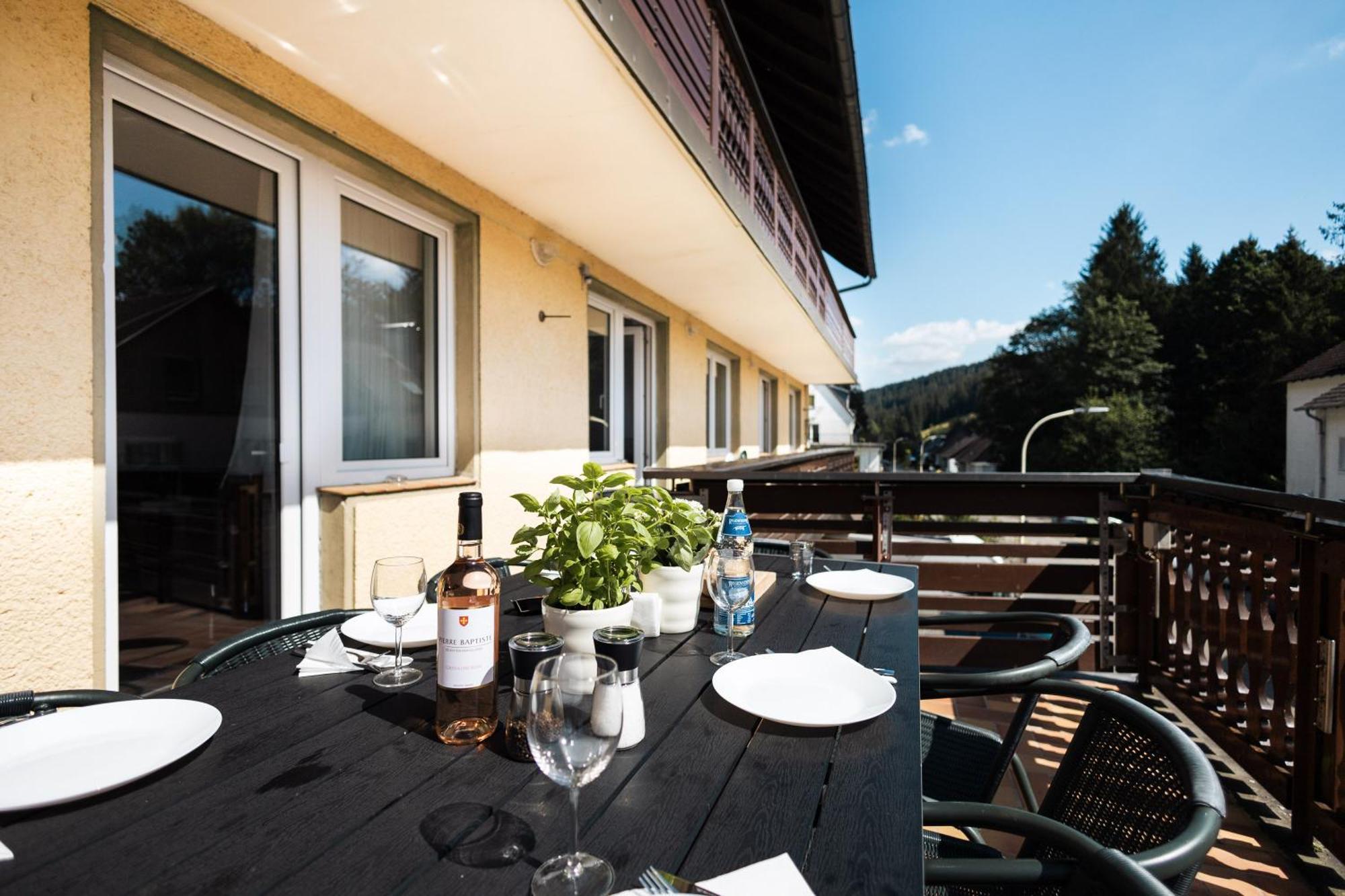 Apartmenthaus Am Waldrand- Kueche - Fruehstueck - Balkon Wildemann Eksteriør billede