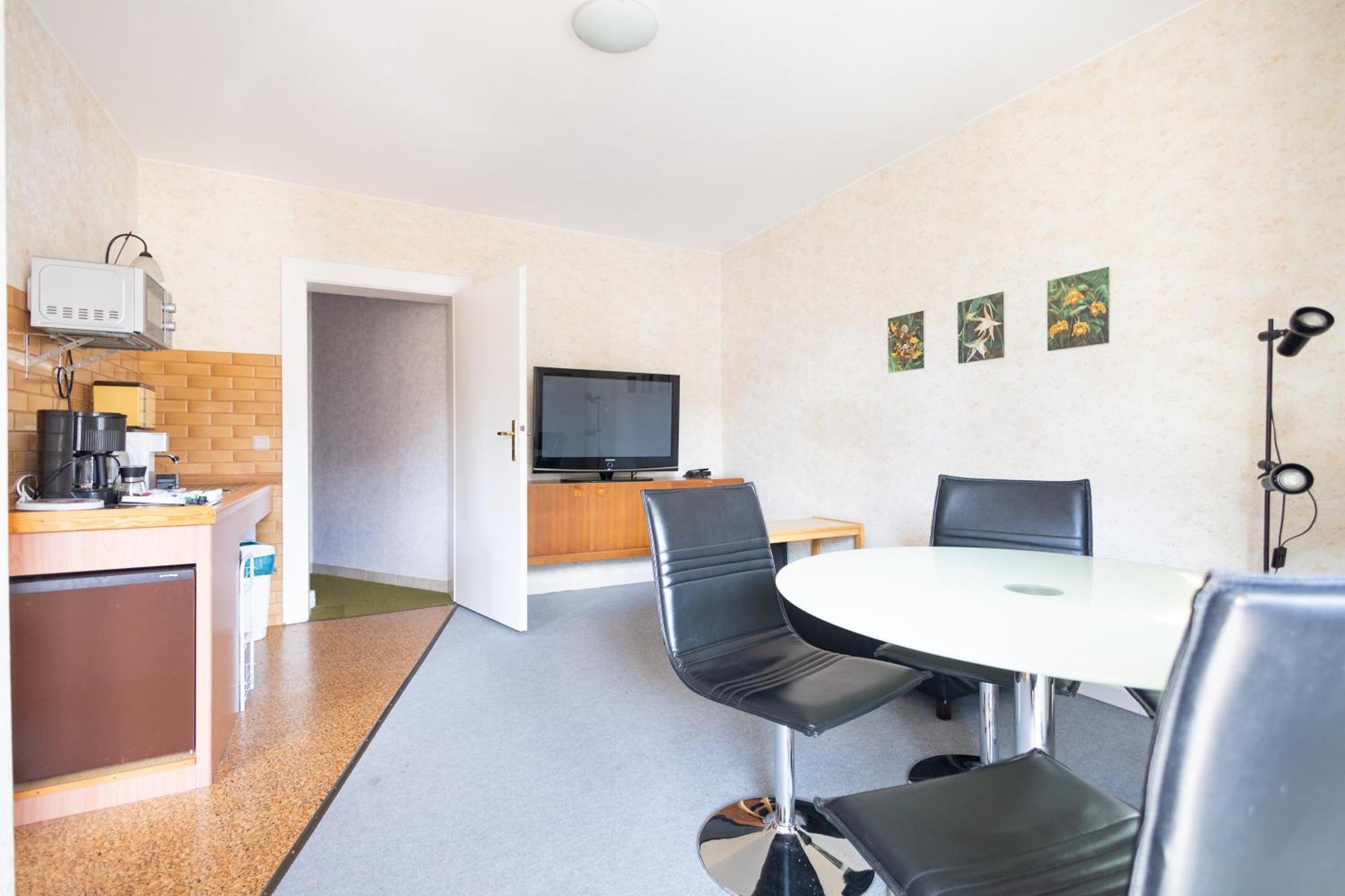 Apartmenthaus Am Waldrand- Kueche - Fruehstueck - Balkon Wildemann Eksteriør billede